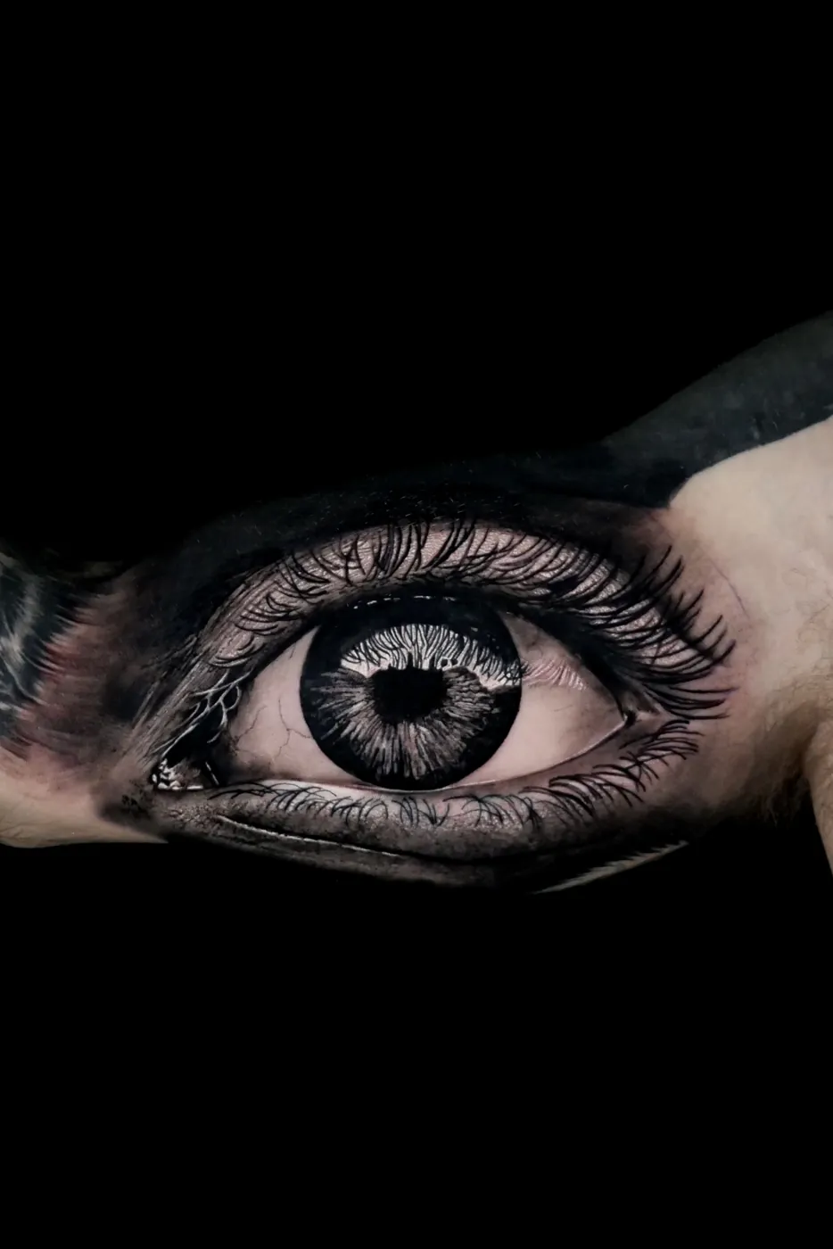 Realistic eye detail